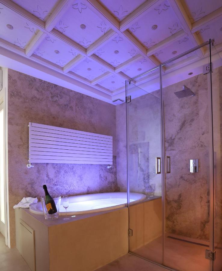 Palazzo Stapane Home Suite 9 - Luxury Living Monopoli Εξωτερικό φωτογραφία